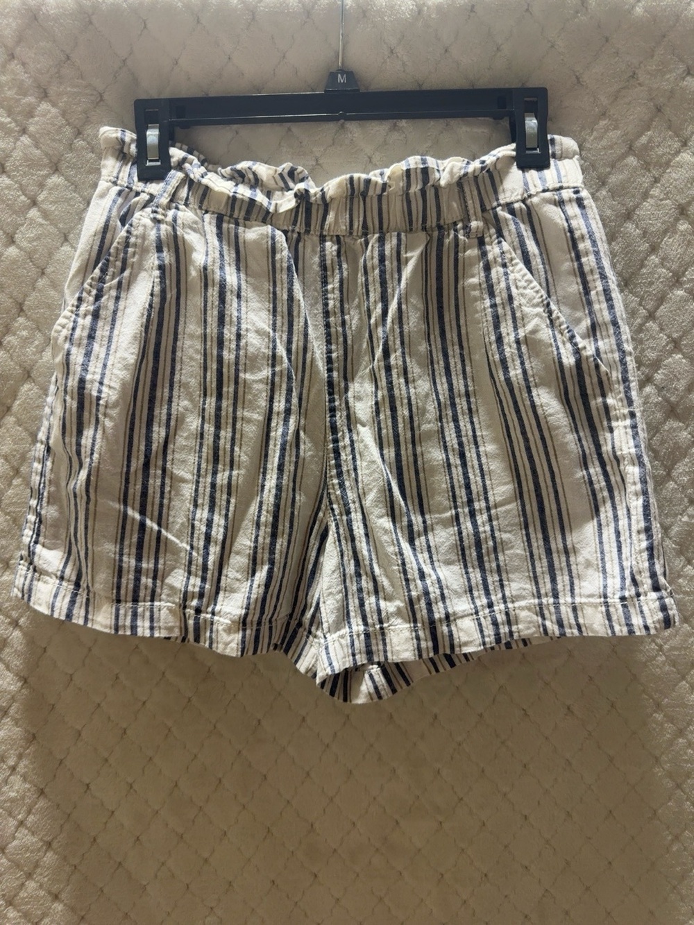 a.n.a Cream Shorts with Navy Vertical Stripes - Picture 3 of 9